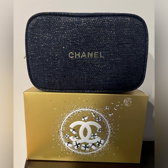 2023 Holiday Limited Edition Chanel Navy Blue cosmetics case with gold f… - Picture 1 of 3